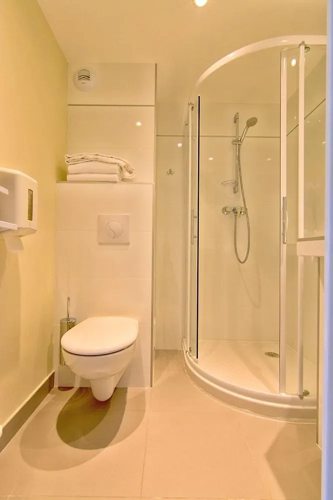 Aec Village Vacances - Les Cedres Grasse 3*,  France